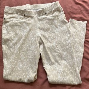 LIKE NEW PRINTED JEGGINGS BY LILDY